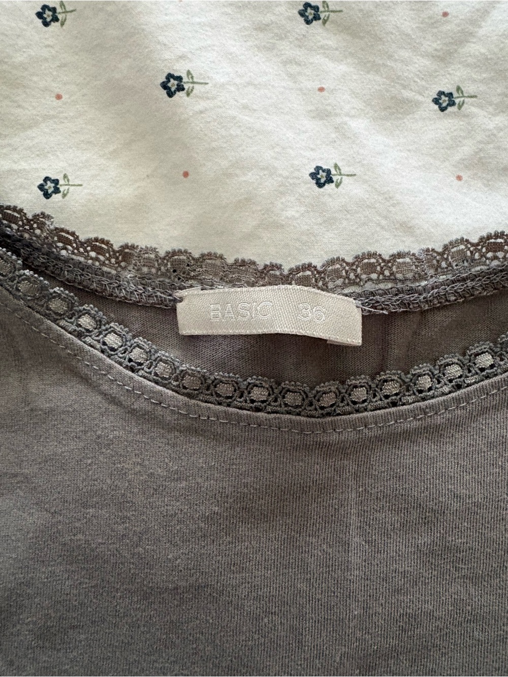Grey basic cropped top - Picture 2 of 2